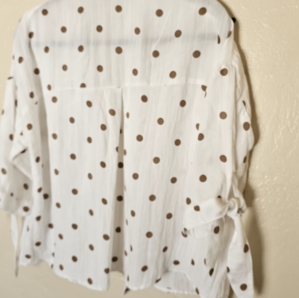 Lumière Blouse Medium White Bronze Polka Dot Button Down - Picture 6 of 9